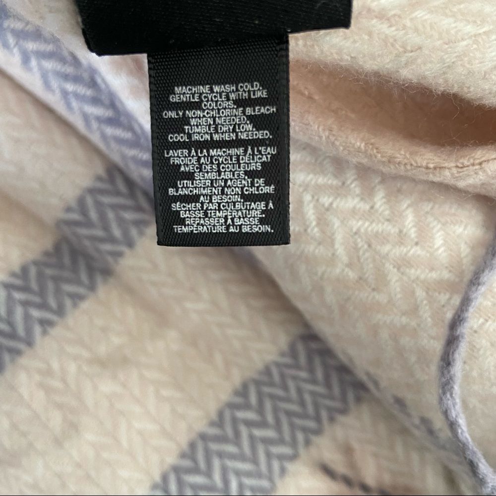 Indigo-stripe White/Pink/Purple Fringe Throw Blanket - Picture 5 of 6